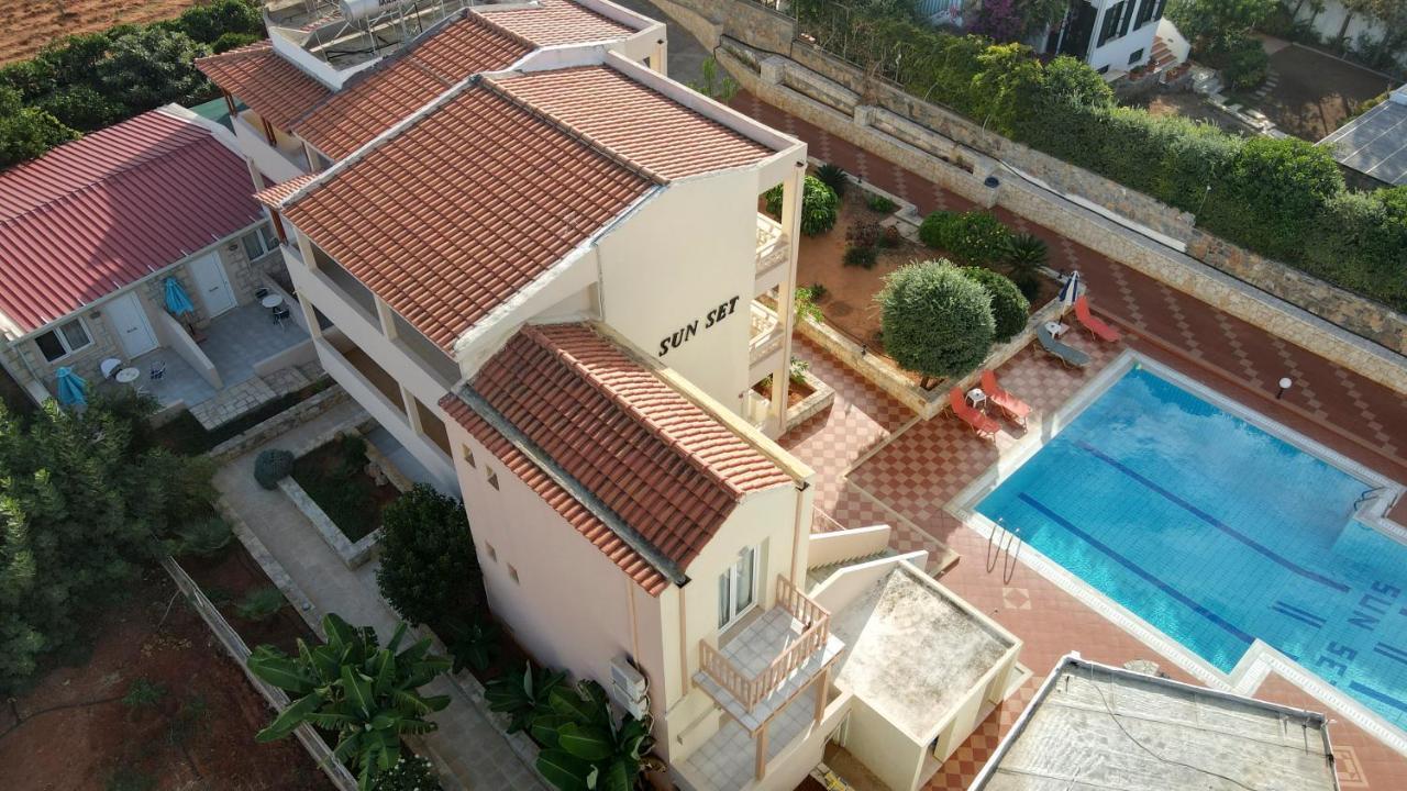 Sunset Apartments Malia Buitenkant foto